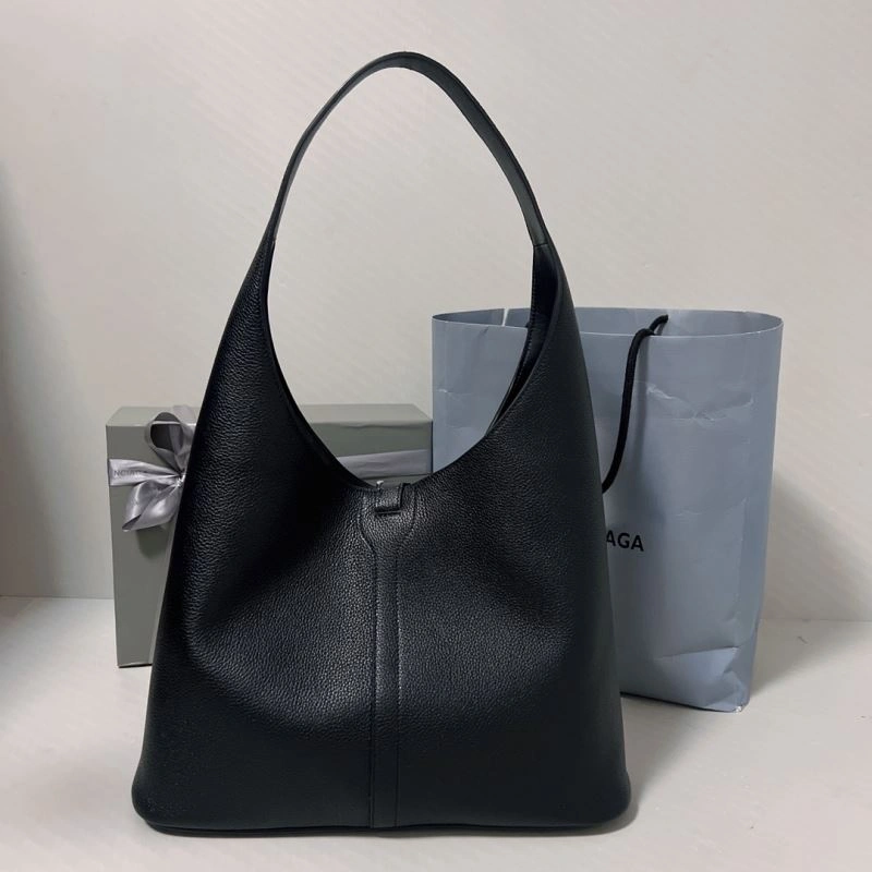 GoodFit Balenciaga 2024 Locker Hobo Bag with Oversized Lock Decoration 70059