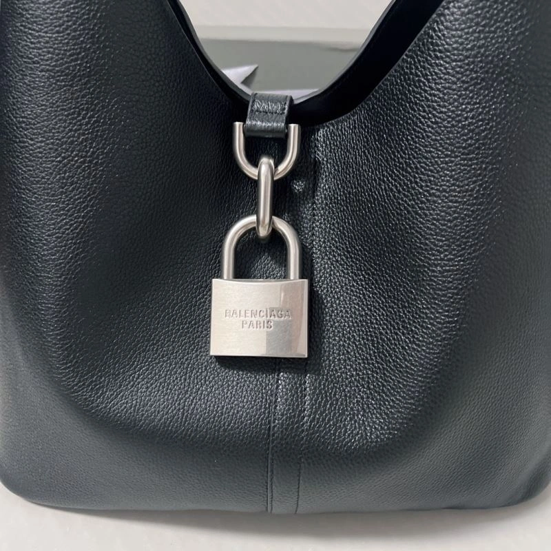 GoodFit Balenciaga 2024 Locker Hobo Bag with Oversized Lock Decoration 70059