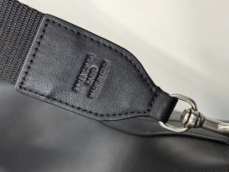 Comfortable Balenciaga 2025 Mens  Black Rodeo Messenger Bag 38253