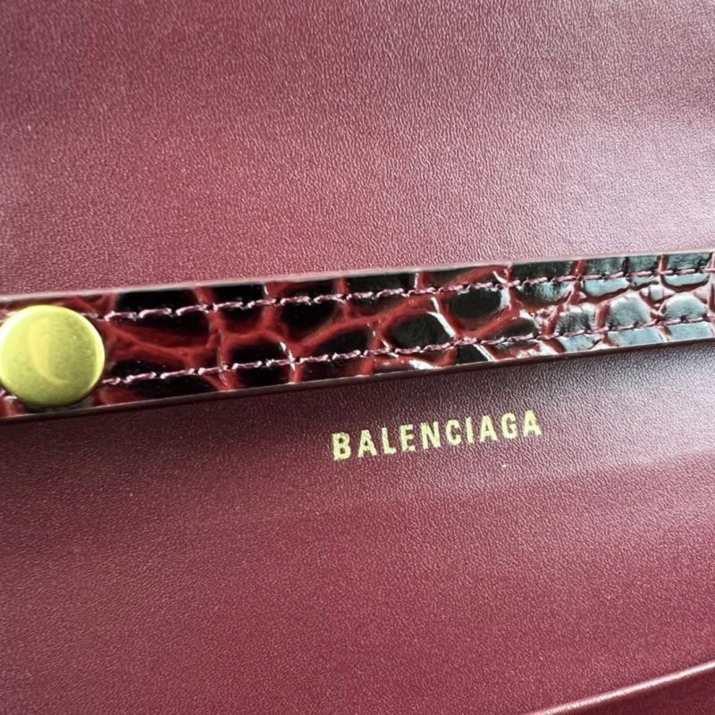 MultiPurpose Balenciaga 23cm Hourglass B Chain Crossbody Bag - Iconic Half-Moon Design 78648