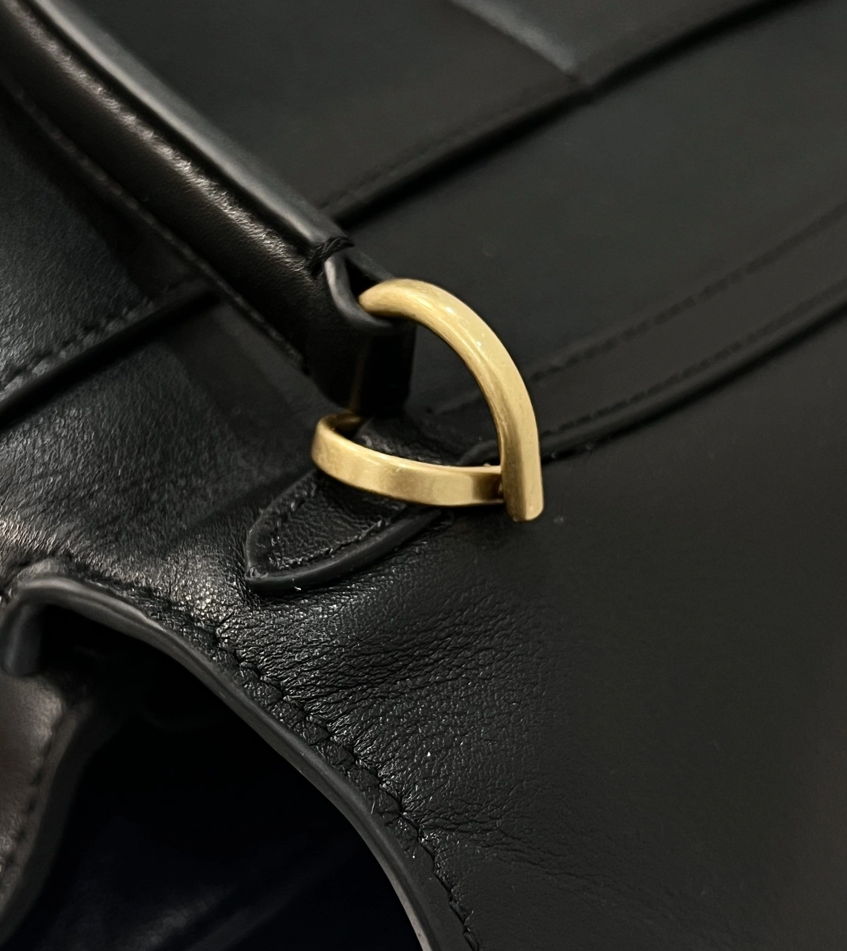 Upgraded Balenciaga 24S Black Gold Slouchy Handbag -  Elegance Redefined 72561