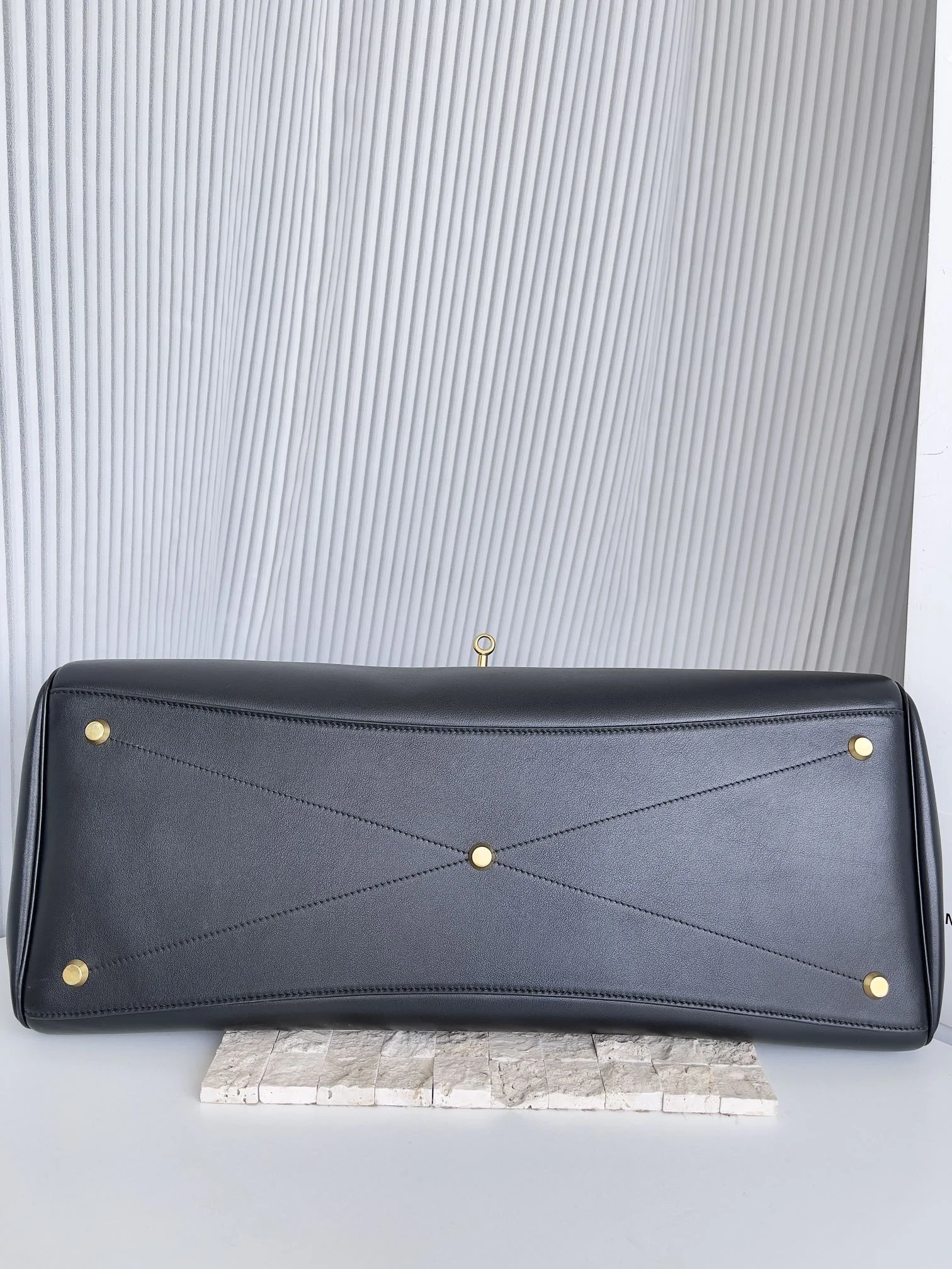 Balenciaga Air Large Handbag - 51.8x61.9x23.8 cm C Reliable 60882
