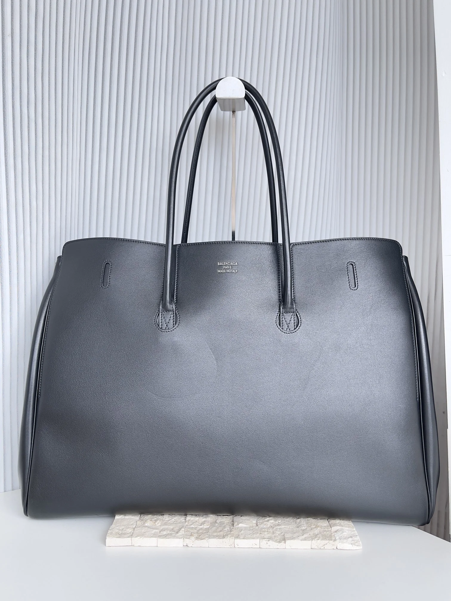 Stretchable Balenciaga Air Large Tote Bag - 51.8 x 61.9 x 23.8 cm 60921