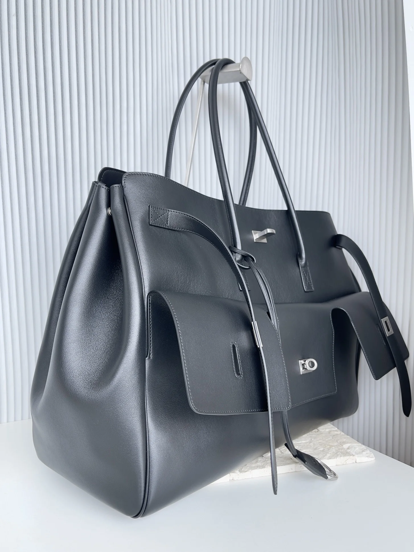Stretchable Balenciaga Air Large Tote Bag - 51.8 x 61.9 x 23.8 cm 60921