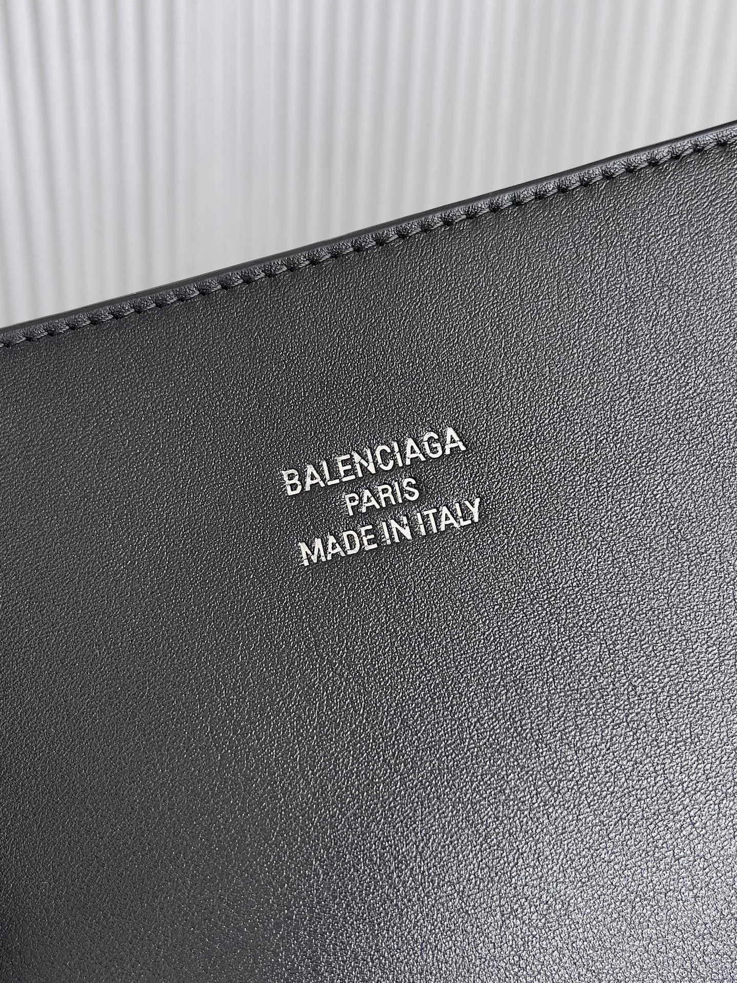Stretchable Balenciaga Air Large Tote Bag - 51.8 x 61.9 x 23.8 cm 60921