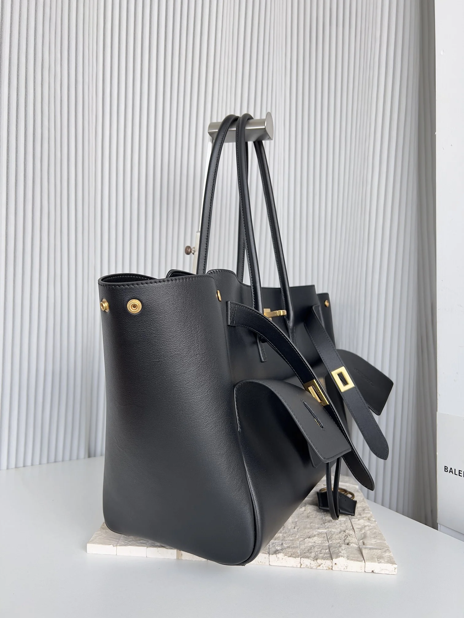 FastDry Balenciaga Air Messenger Bag -  Urban Style 35.9x28.9x16 cm 60877