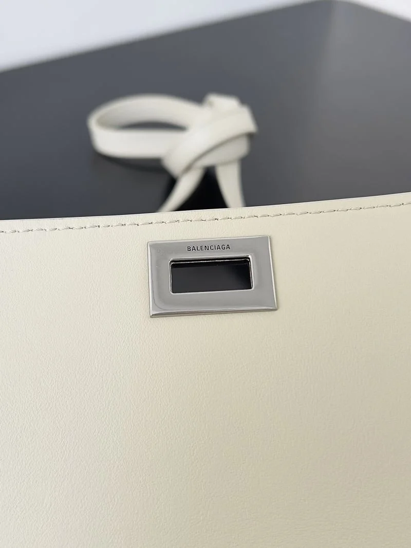 Snug Balenciaga Air Series Soybean Clutch with Detachable Strap 38238