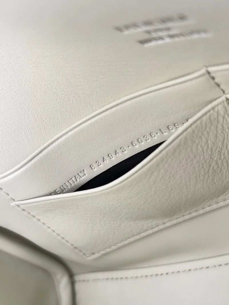 Snug Balenciaga Air Series Soybean Clutch with Detachable Strap 38238