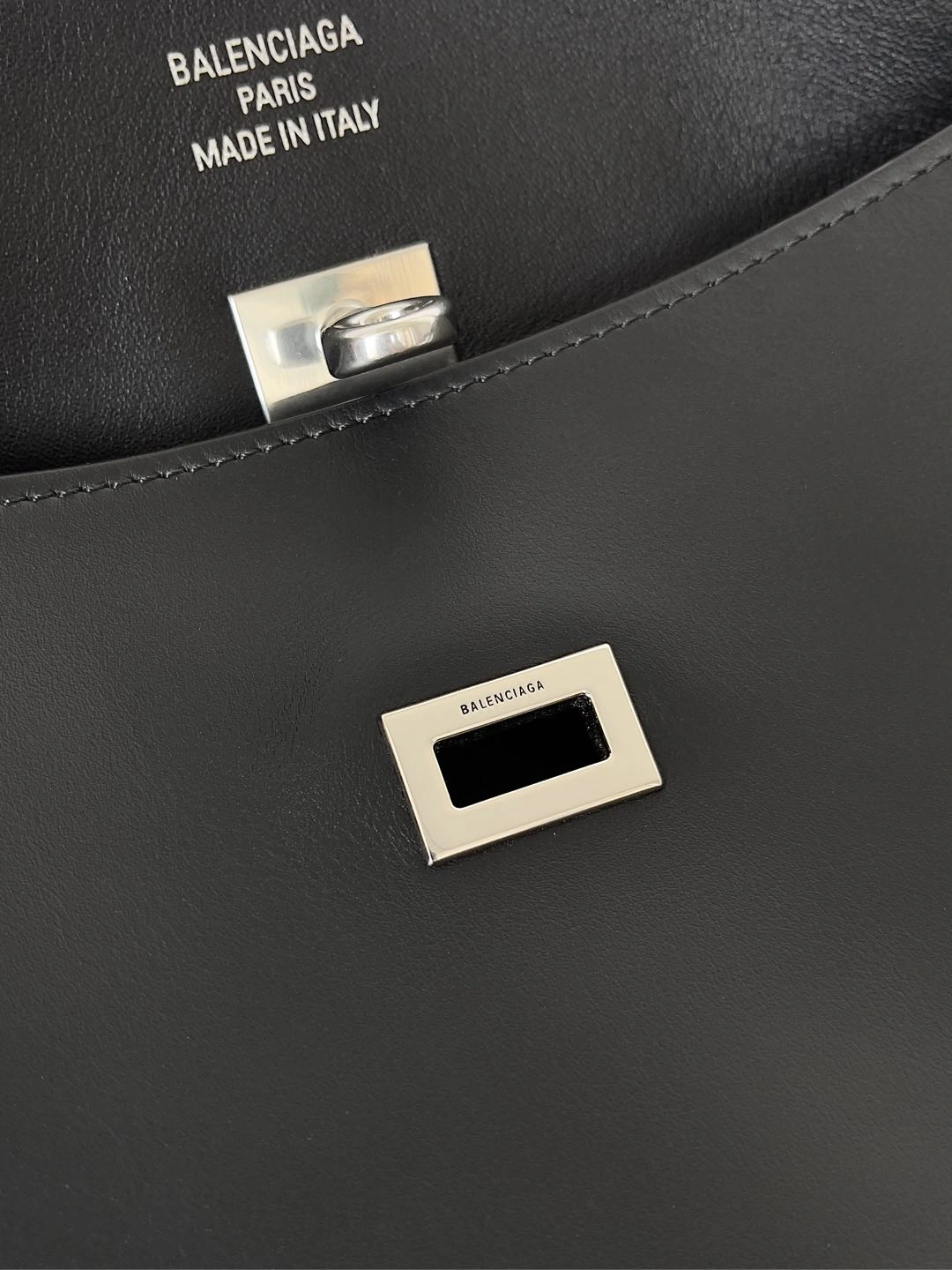 Balenciaga Air Series Urban  Shoulder Bag Efficient 60897