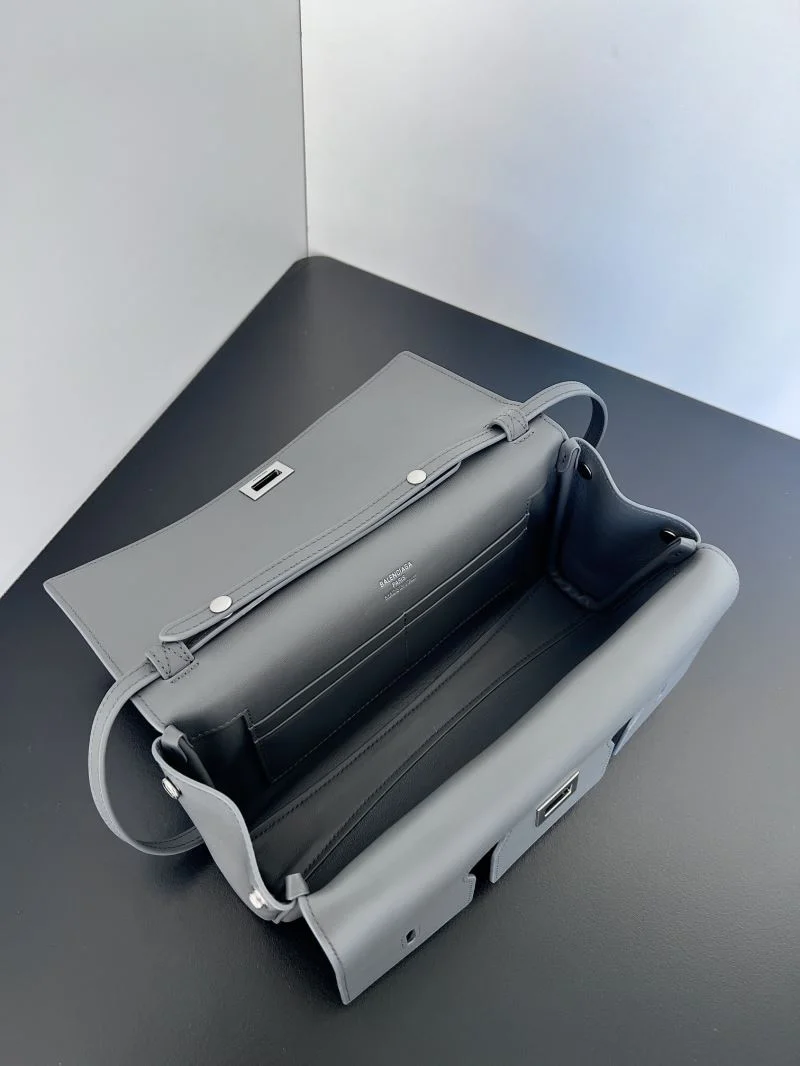 Balenciaga Air Series  Shoulder Strap Clutch Bag RelaxedFit 38235