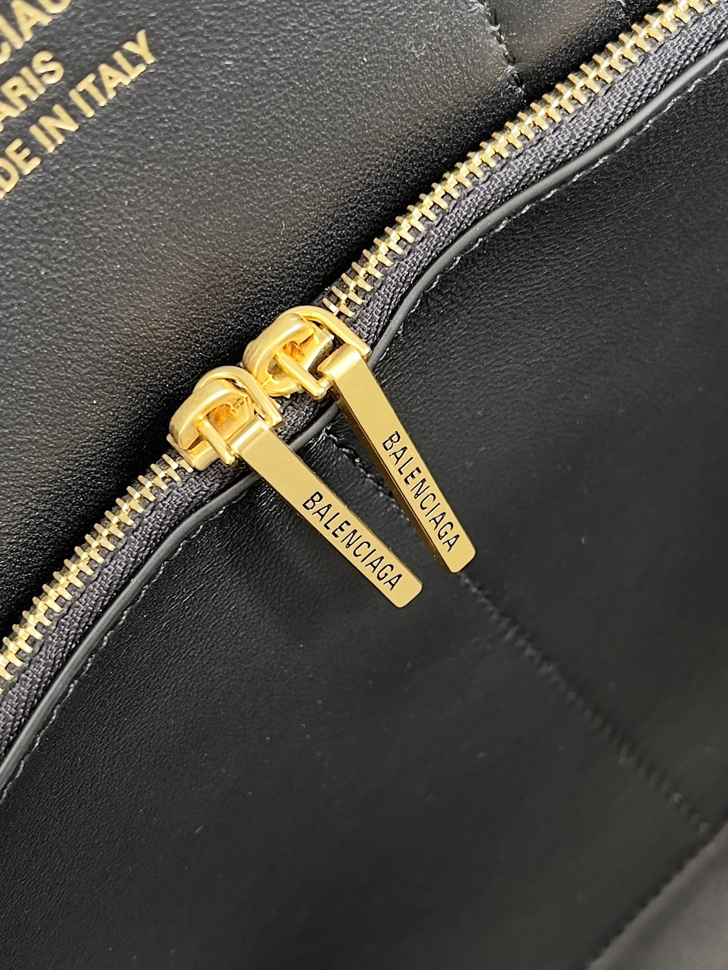 Balenciaga Air Small Trumpet Bag -  Chic Design MoistureWicking 60869