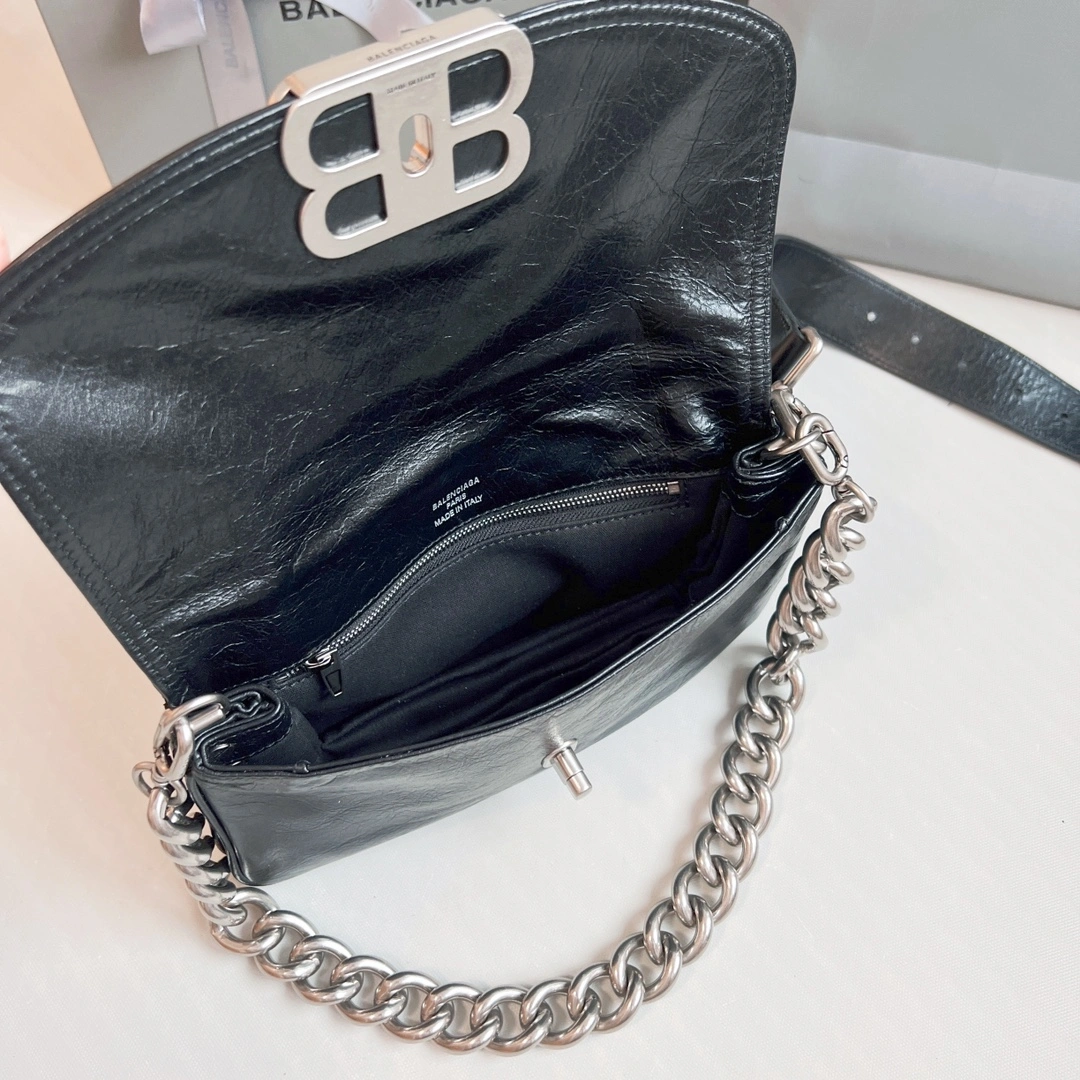 Balenciaga BB  Chain Bag - Small Oil Wax Black Elegance Supportive 60888