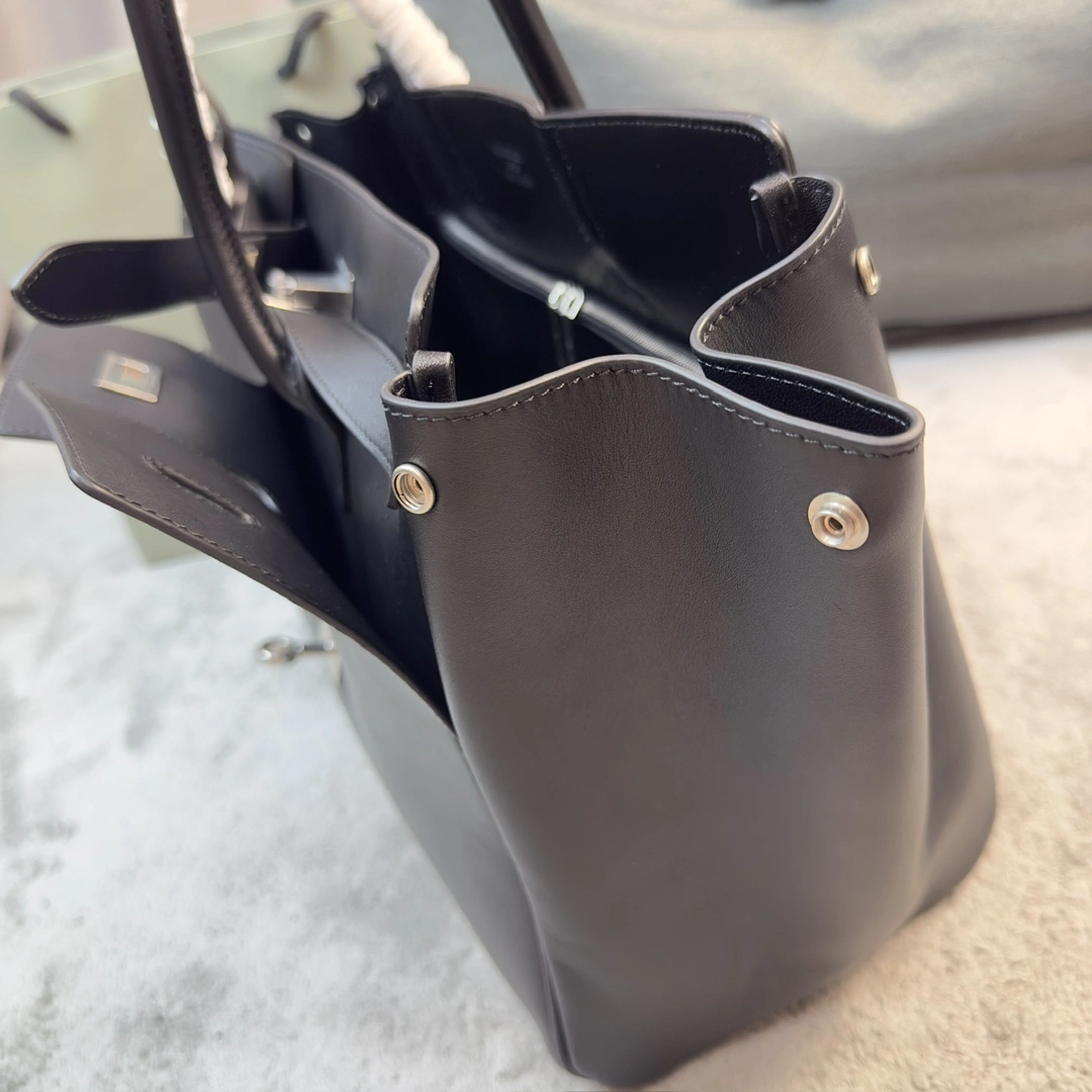 MoistureWicking Balenciaga Bel-Air Oversized  Calfskin Bag with Iconic Lock 64667