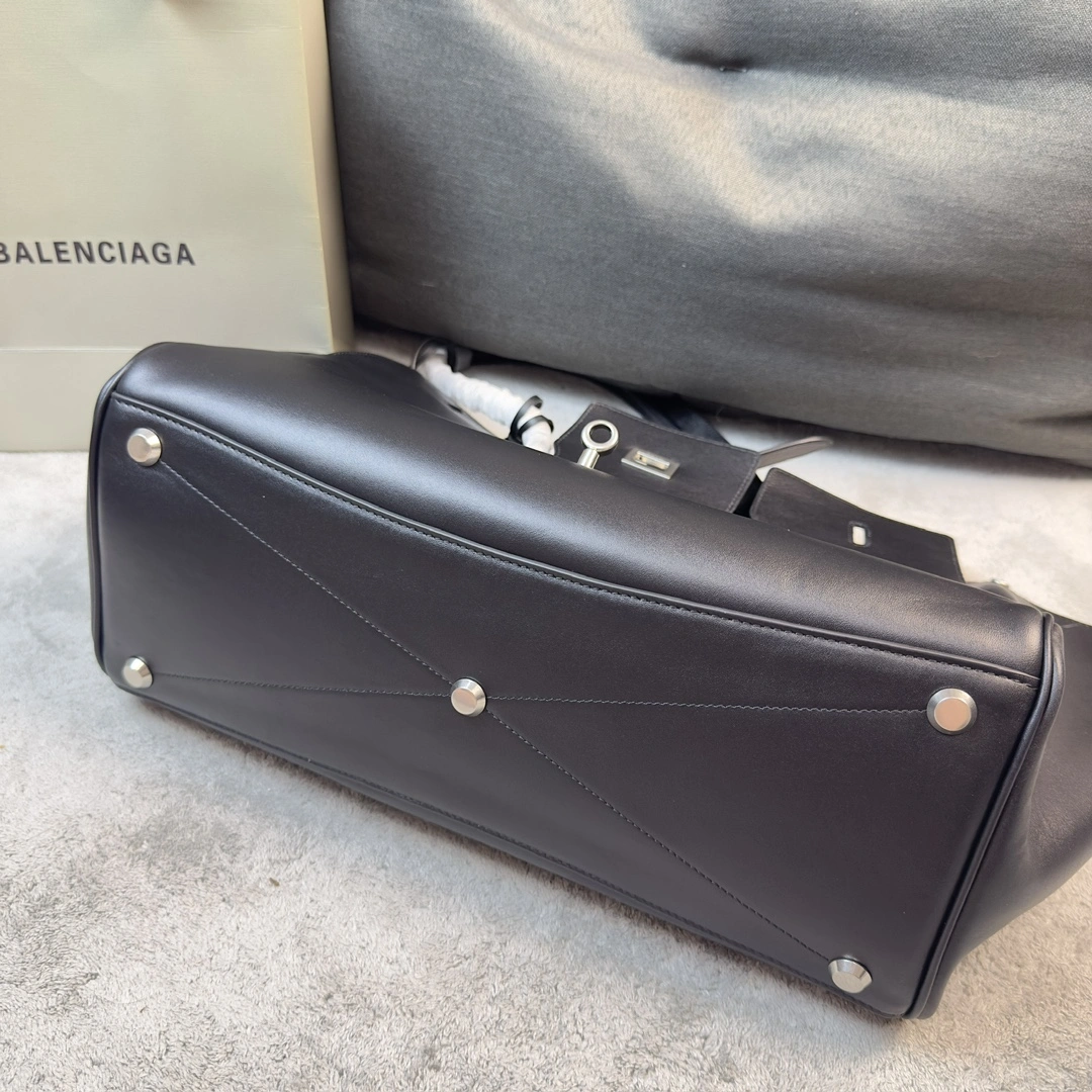 MoistureWicking Balenciaga Bel-Air Oversized  Calfskin Bag with Iconic Lock 64667
