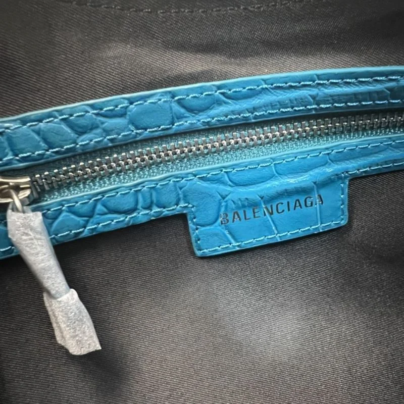 Balenciaga Big Blue Crocodile Half-Moon Motorcycle Style Dumpling Bag Stylish 38353
