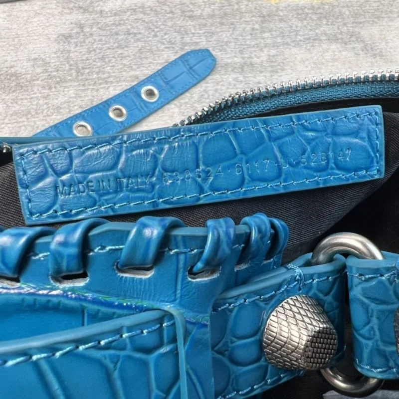 Balenciaga Big Blue Crocodile Half-Moon Motorcycle Style Dumpling Bag Stylish 38353