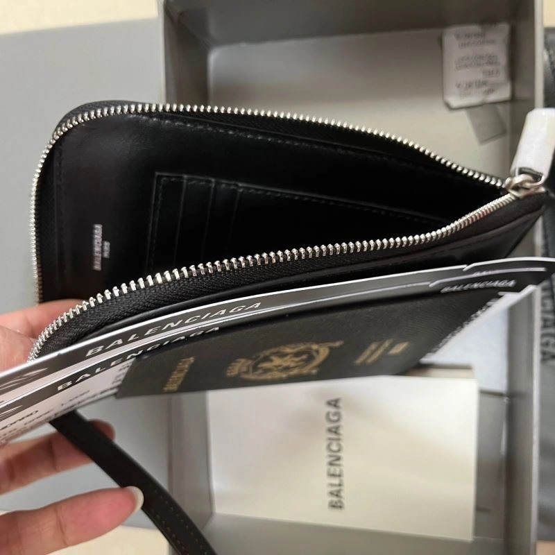 Balenciaga Black Batch Passport Wallet with Detachable Strap Original 69950
