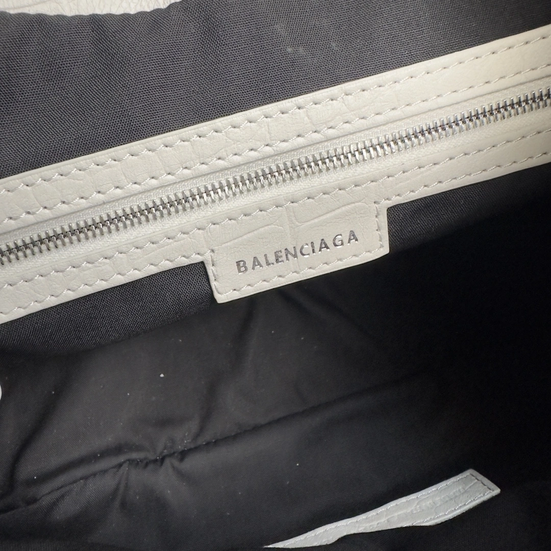 Unique Balenciaga Black Lambskin Le Cagole Half-Moon Underarm Bag 61171