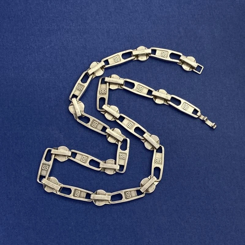 Sleek Balenciaga Bracelets 215673