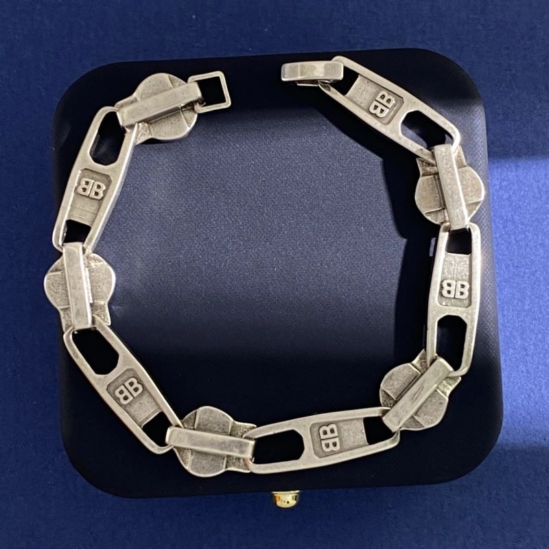 Sleek Balenciaga Bracelets 215673