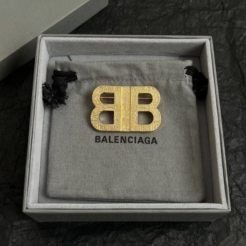 Bright Balenciaga Brooches 215551