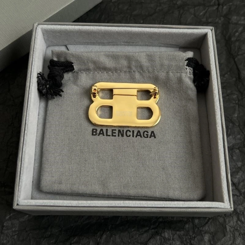 Bright Balenciaga Brooches 215551