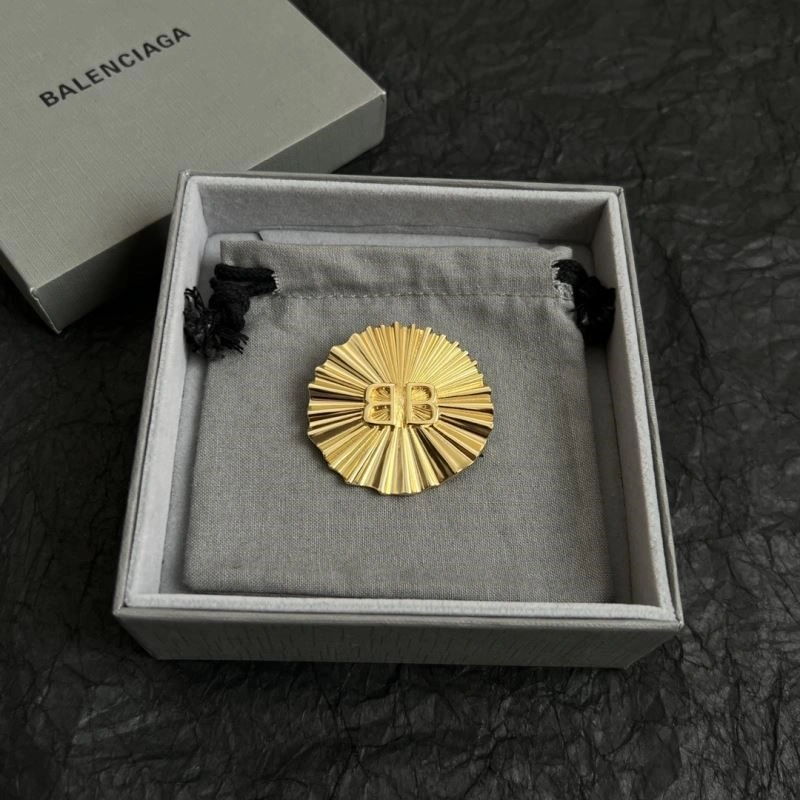Premium Balenciaga Brooches 215545