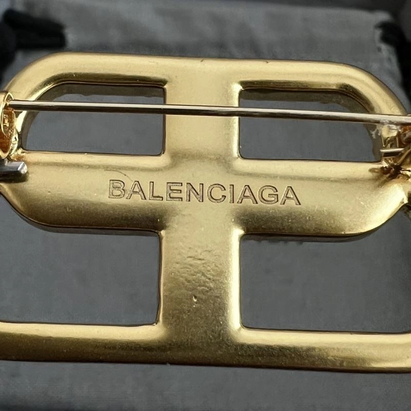 Attractive Balenciaga Brooches 215541