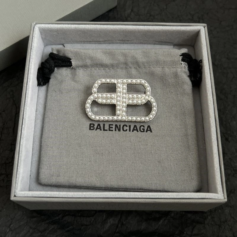 SmoothTexture Balenciaga Brooches 215543
