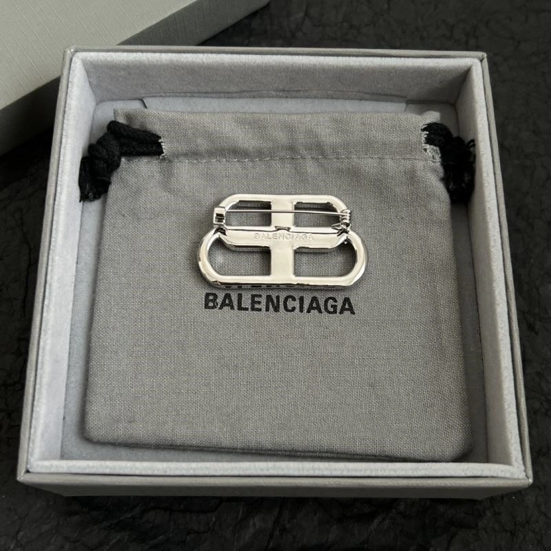 SmoothTexture Balenciaga Brooches 215543