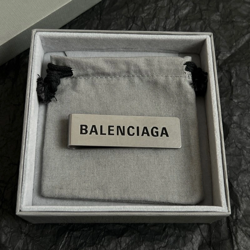 Balenciaga Brooches Premium 215460