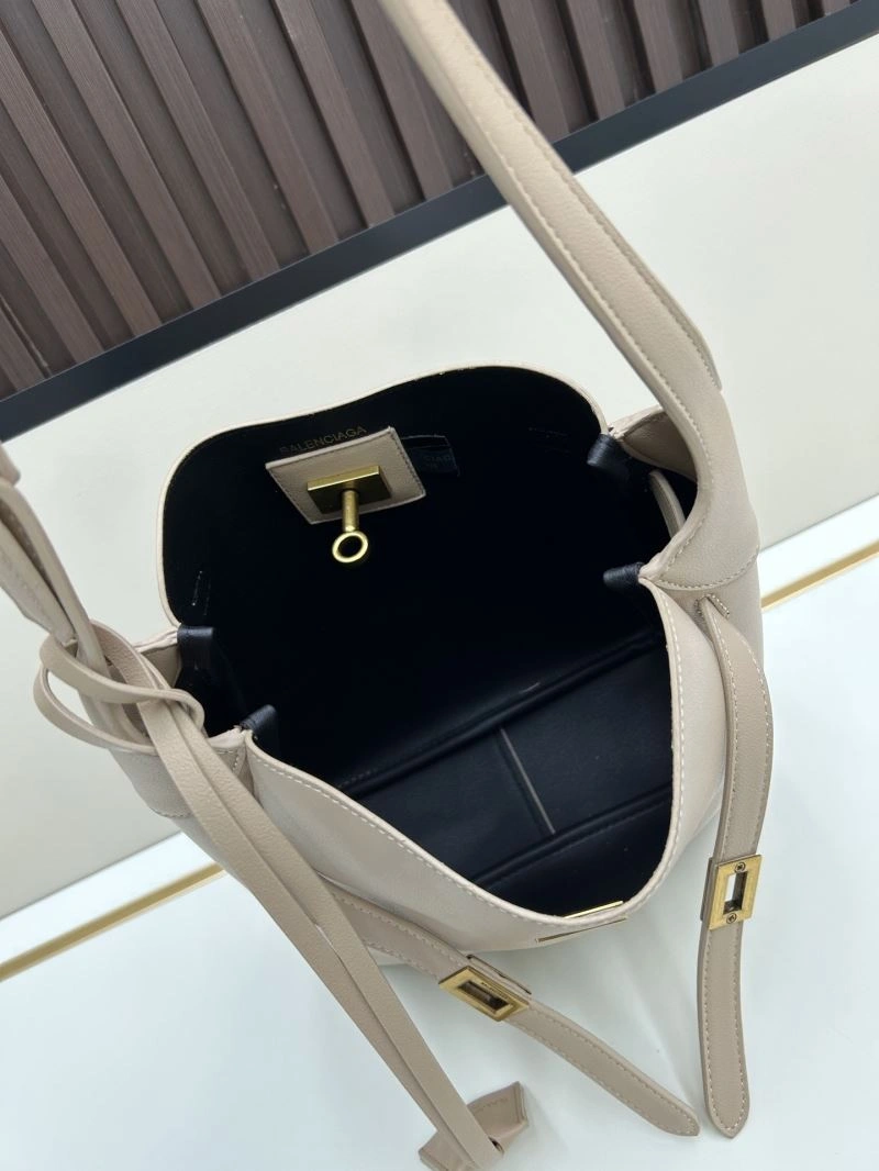 Balenciaga Bucket Bags Durable 84879