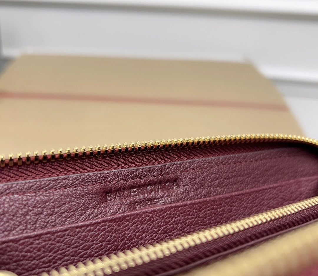 Lightweight Balenciaga Burgundy Vintage Leather Motorcycle Wallet with Heart Design 60830