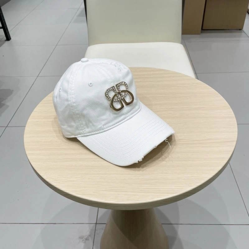 Balenciaga Caps MultiPurpose 260860