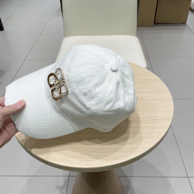 Balenciaga Caps MultiPurpose 260860