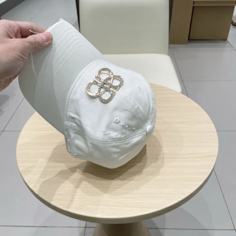 Balenciaga Caps MultiPurpose 260860