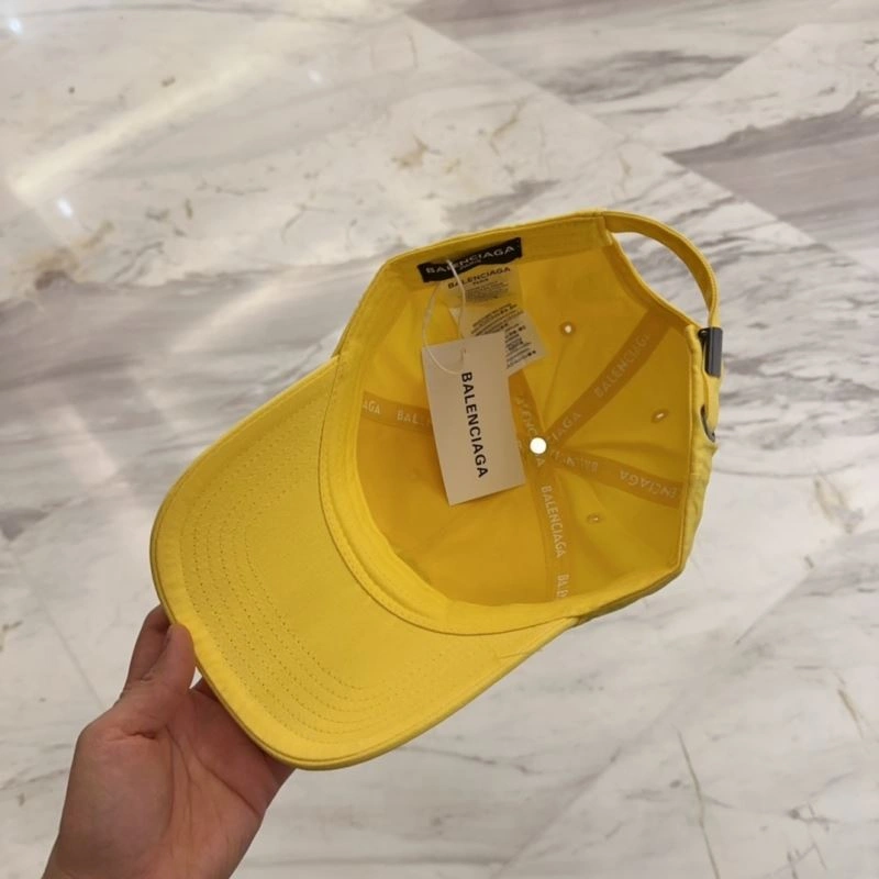 Balenciaga Caps AllSeason 260847