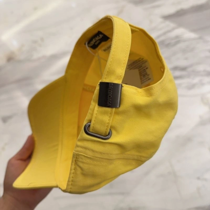 Balenciaga Caps AllSeason 260847