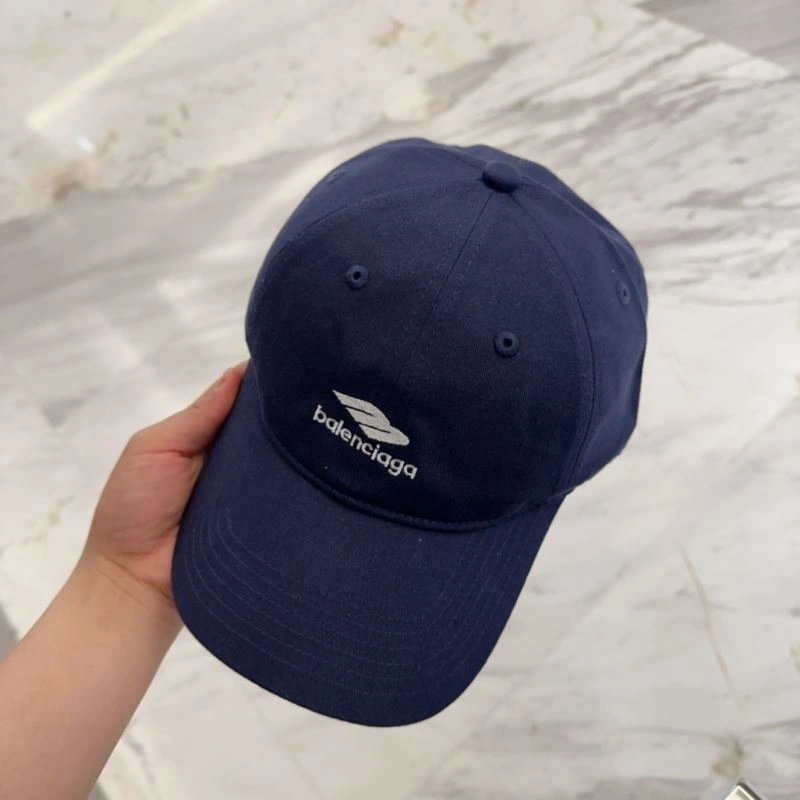 Balenciaga Caps UrbanChic 260825