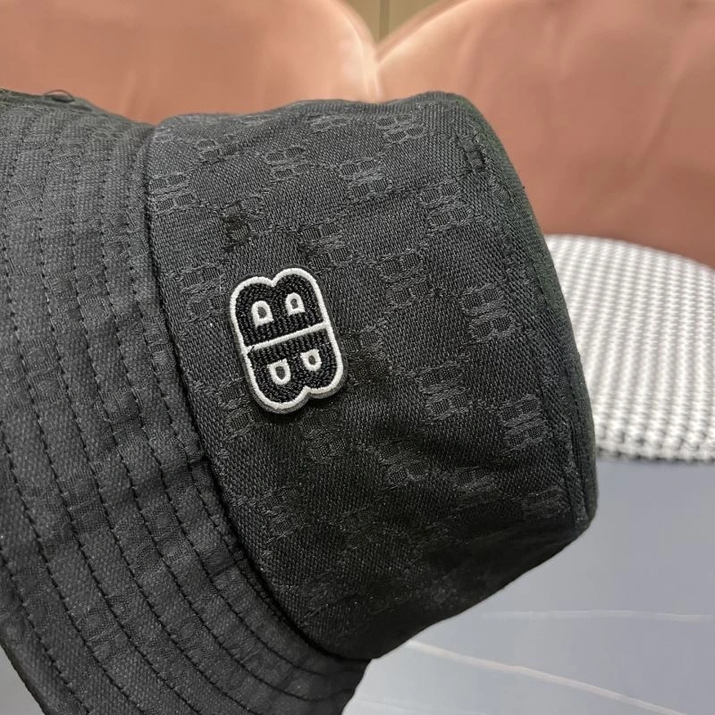 Minimalist Balenciaga Caps 260820