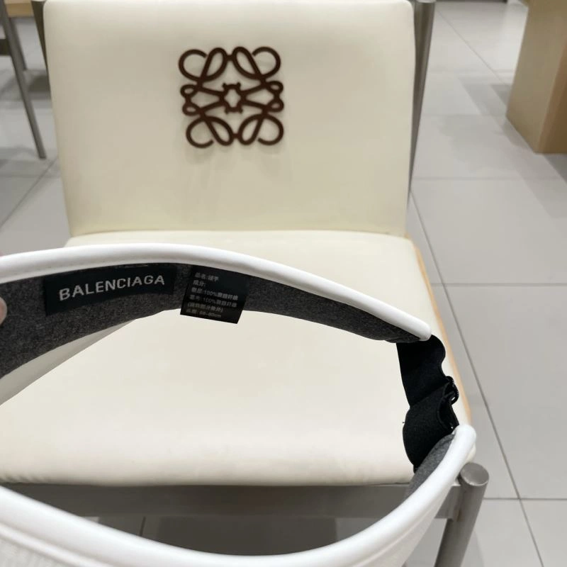 Sophisticated Balenciaga Caps 260826