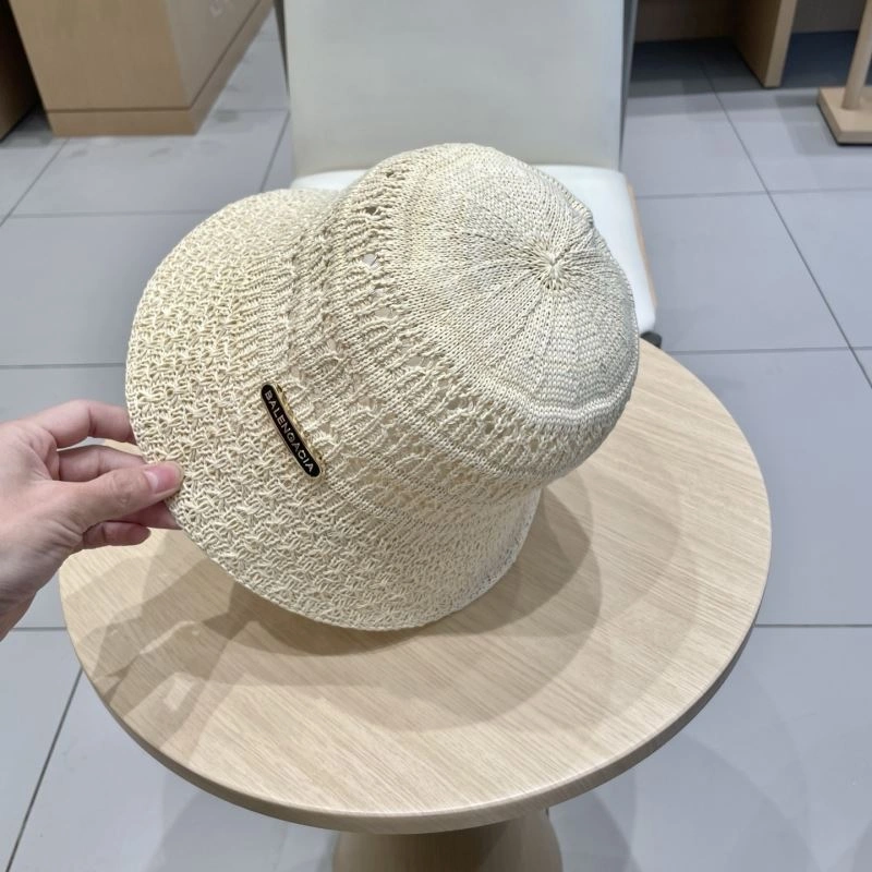 Balenciaga Caps UrbanChic 260822