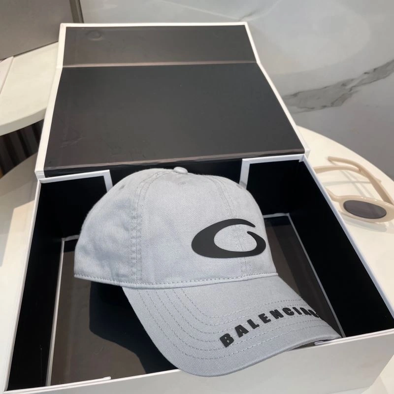 Balenciaga Caps Minimalist 260807