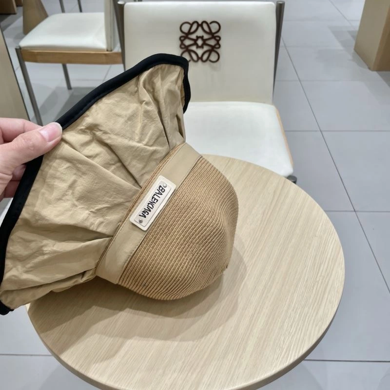 Balenciaga Caps Supportive 260780