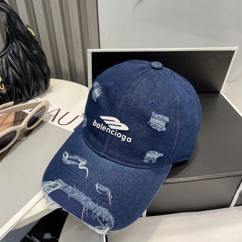 Balenciaga Caps ModernLook 260773