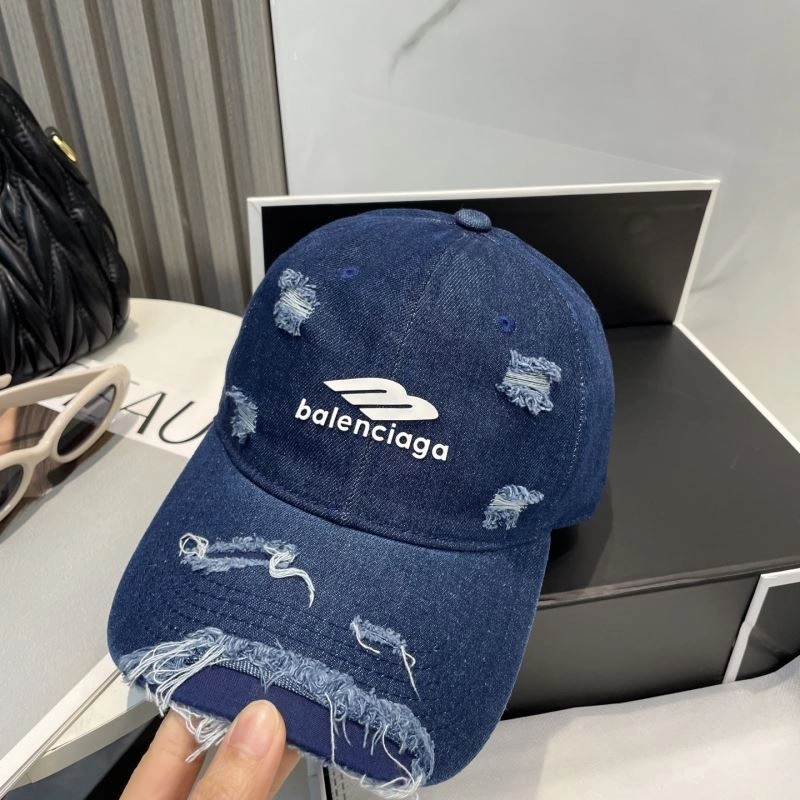 Balenciaga Caps ModernLook 260773