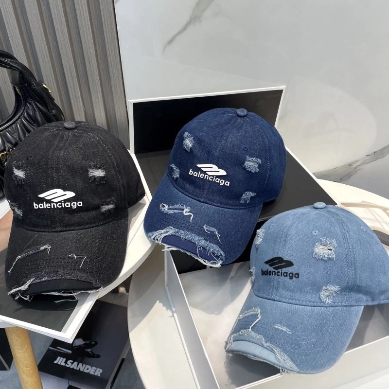 Balenciaga Caps ModernLook 260773