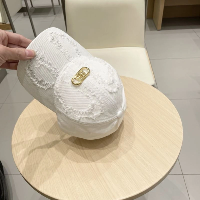 Snug Balenciaga Caps 260771