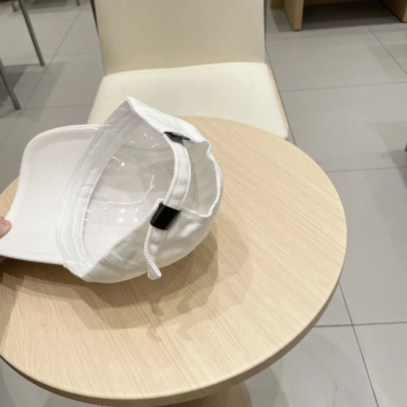 Snug Balenciaga Caps 260771