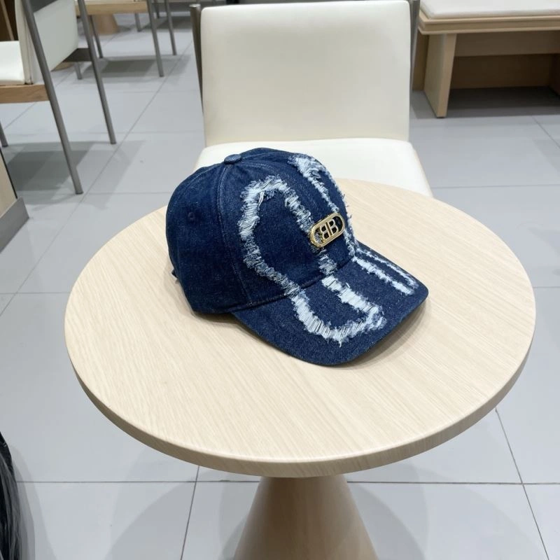Balenciaga Caps Chic 260778